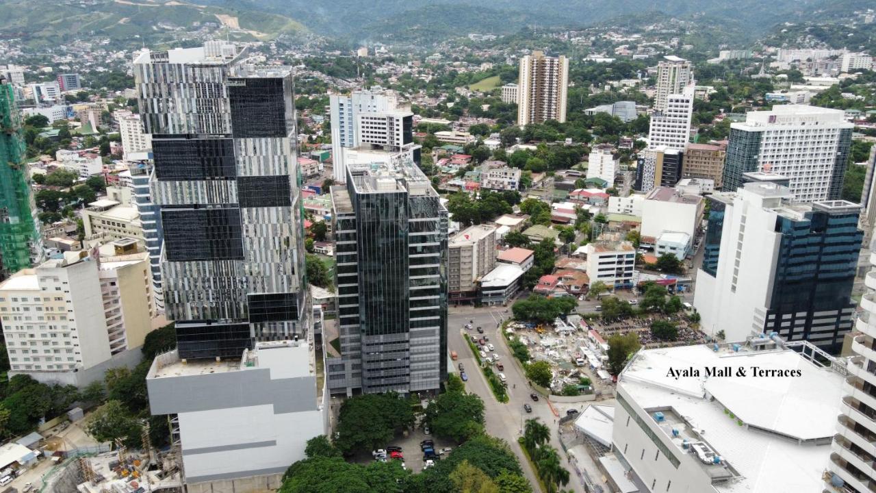 Avalon Condominium Cebu Exteriör bild