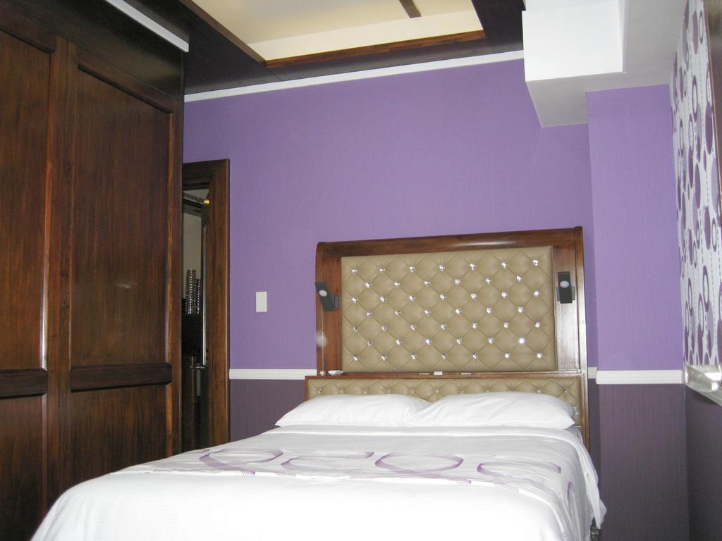 Avalon Condominium Cebu Rum bild